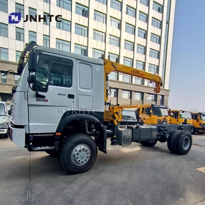 Heavy Truck HOWO Diesel Cargo Truck 4x4 6 Wheeler Chassis With Crane High Quality